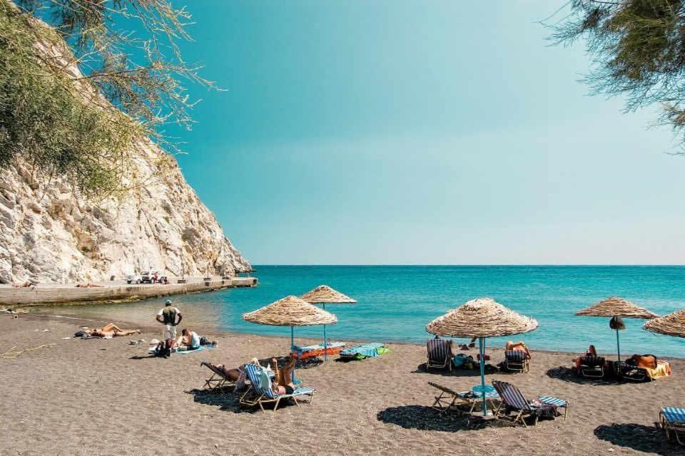 Santorini Seaside Retreat - Flora'S Summer Escape ペリッサ エクステリア 写真