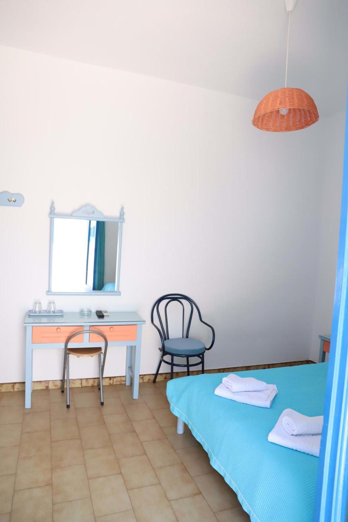 Santorini Seaside Retreat - Flora'S Summer Escape ペリッサ エクステリア 写真